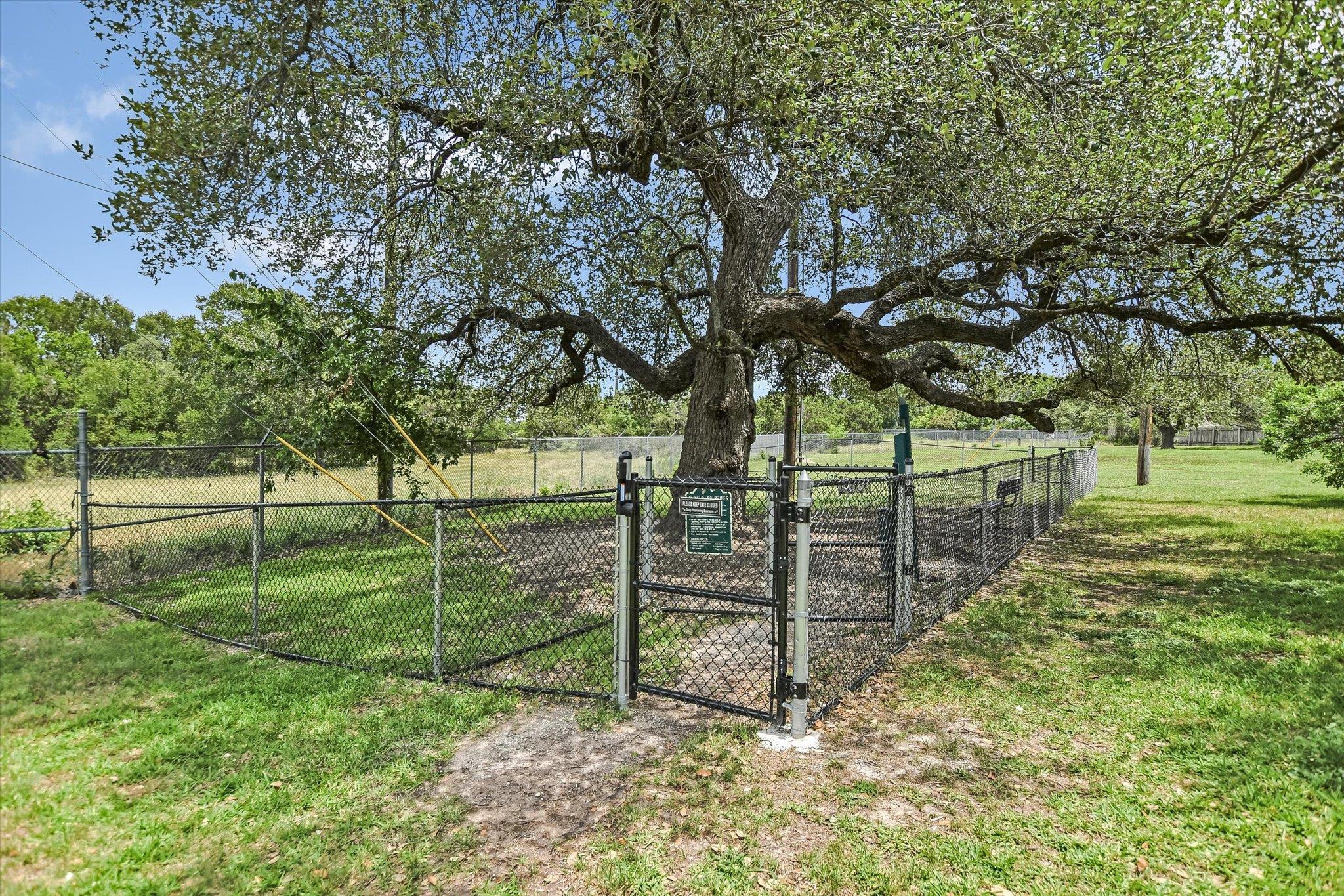 11901 Swearingen Dr # 4, Austin, TX 78758