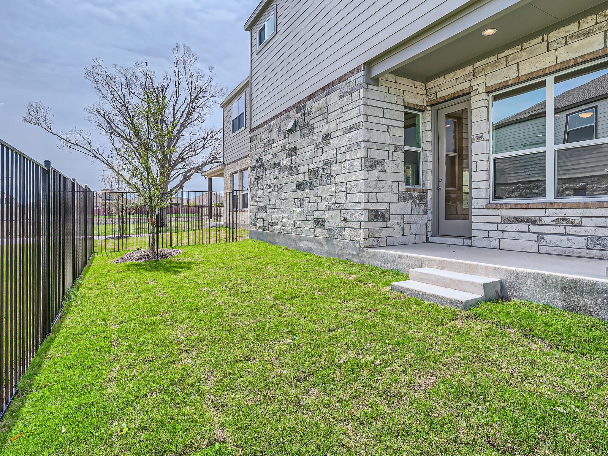 1531 N Red Bud Ln # 37, Round Rock, TX 78665