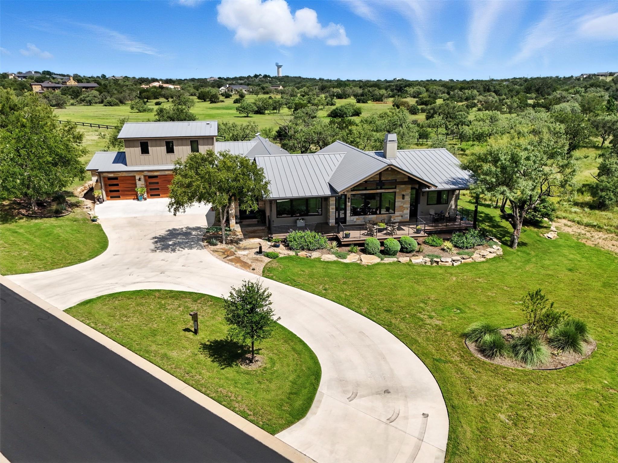 101 Morning Star Ct, Horseshoe Bay, TX 78657