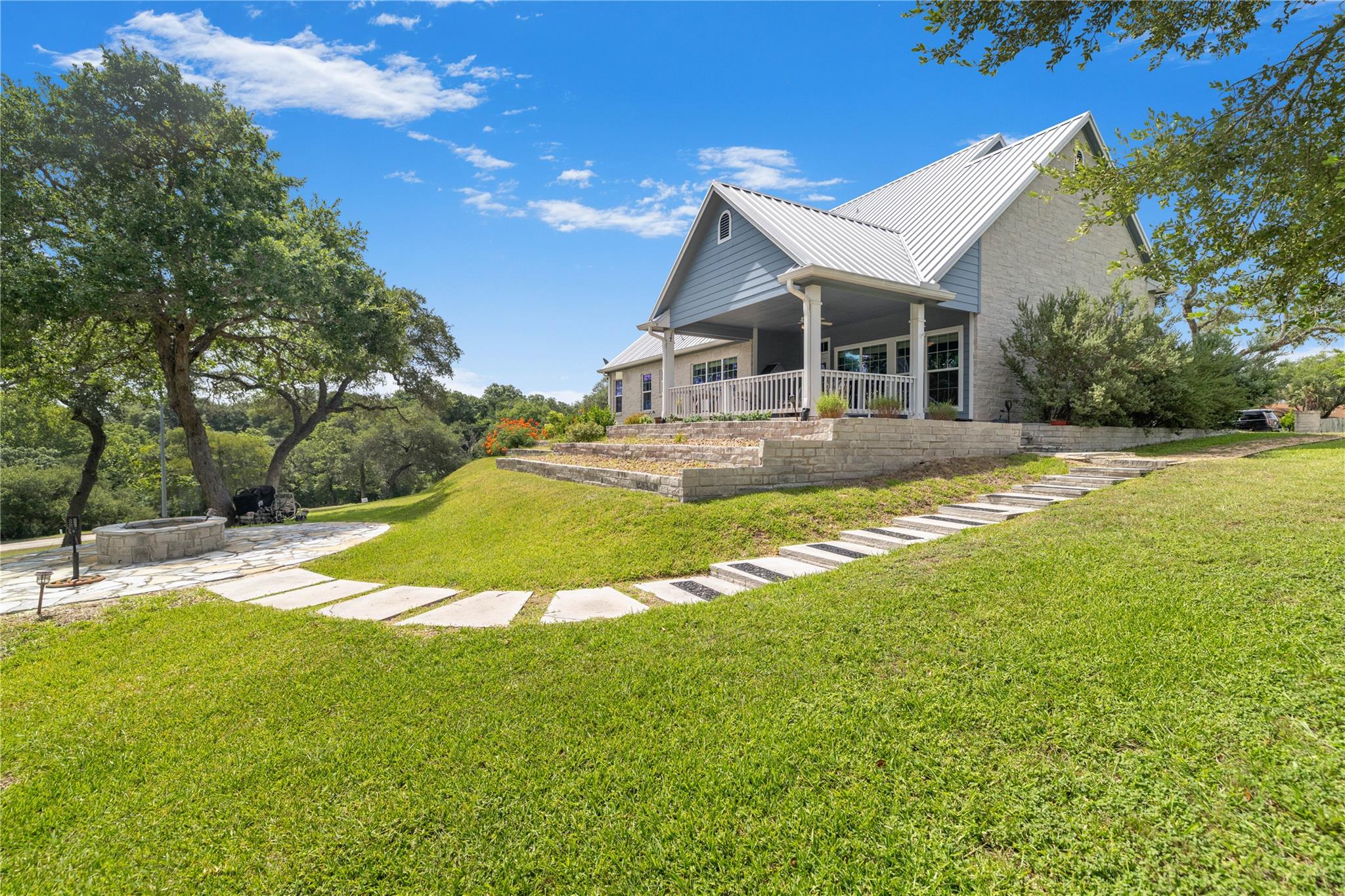 111 Kathleen Ave, La Grange, TX 78945