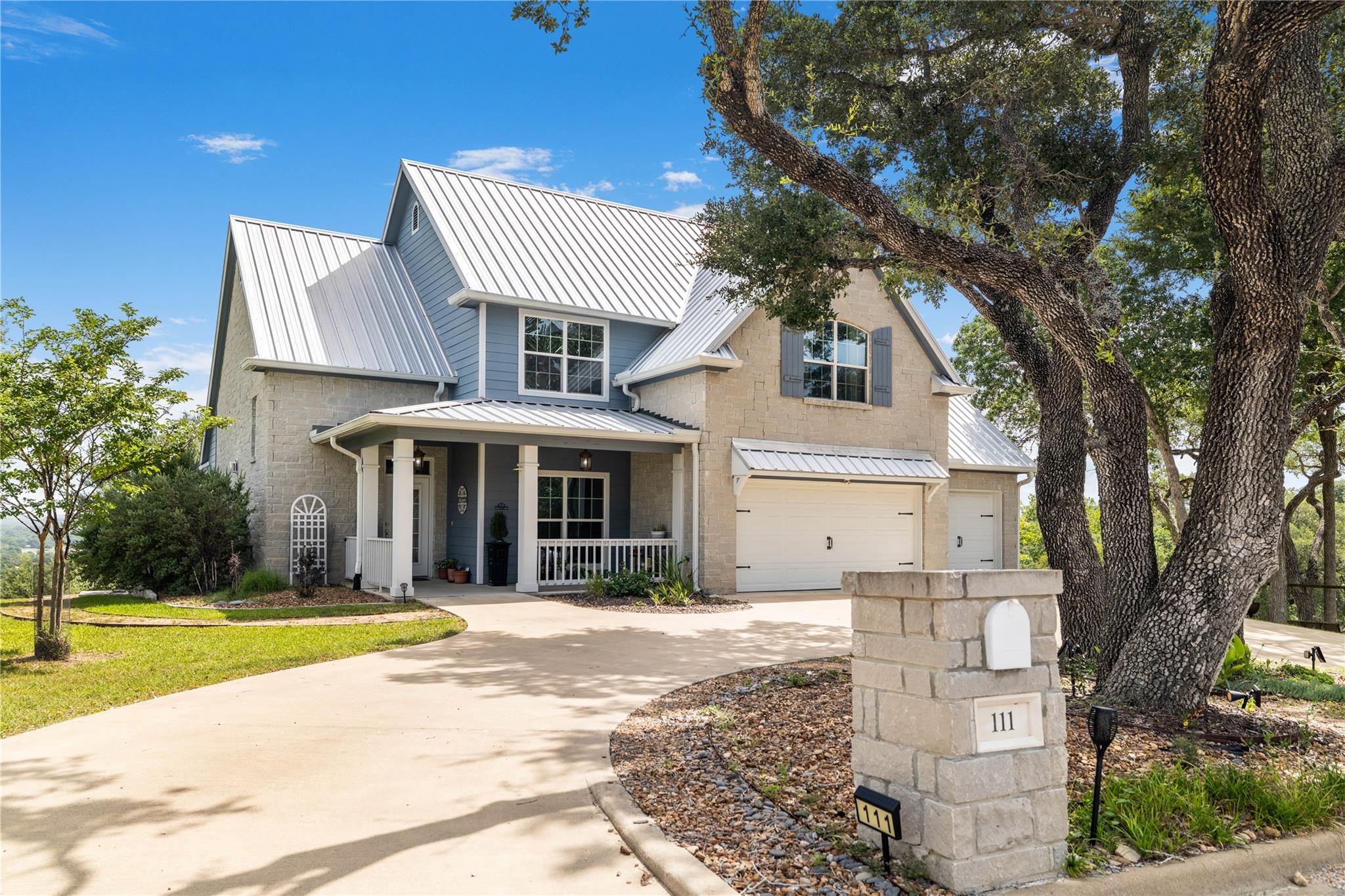 111 Kathleen Ave, La Grange, TX 78945