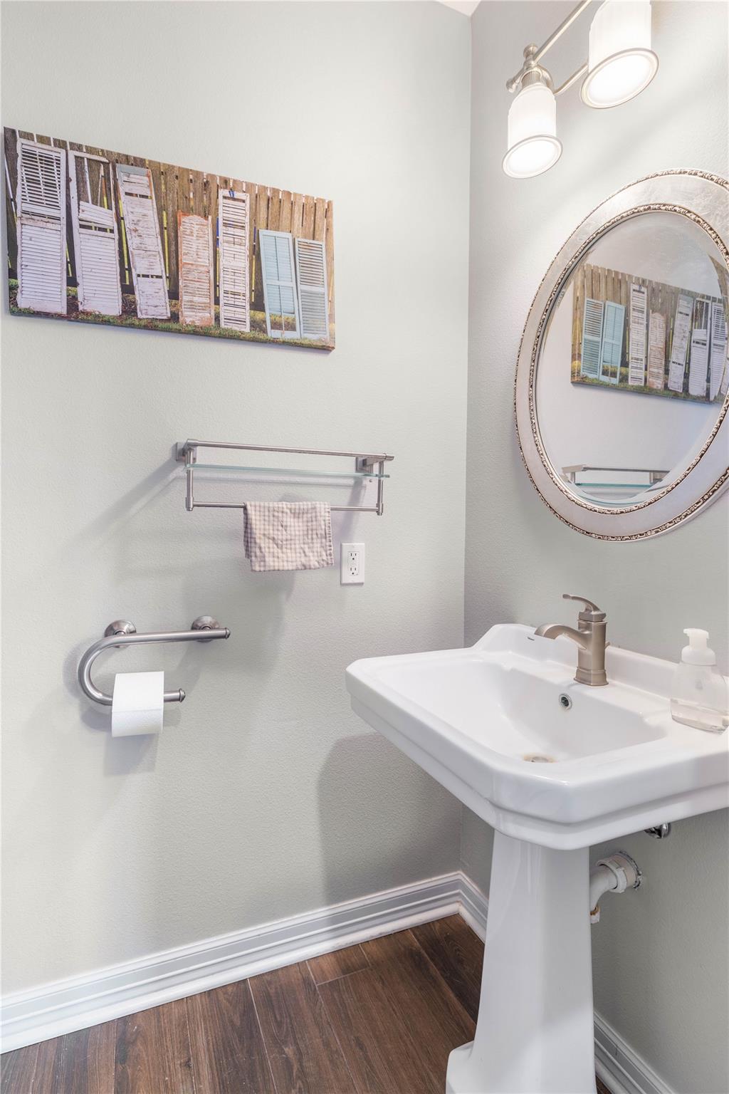 111 Kathleen Ave, La Grange, TX 78945