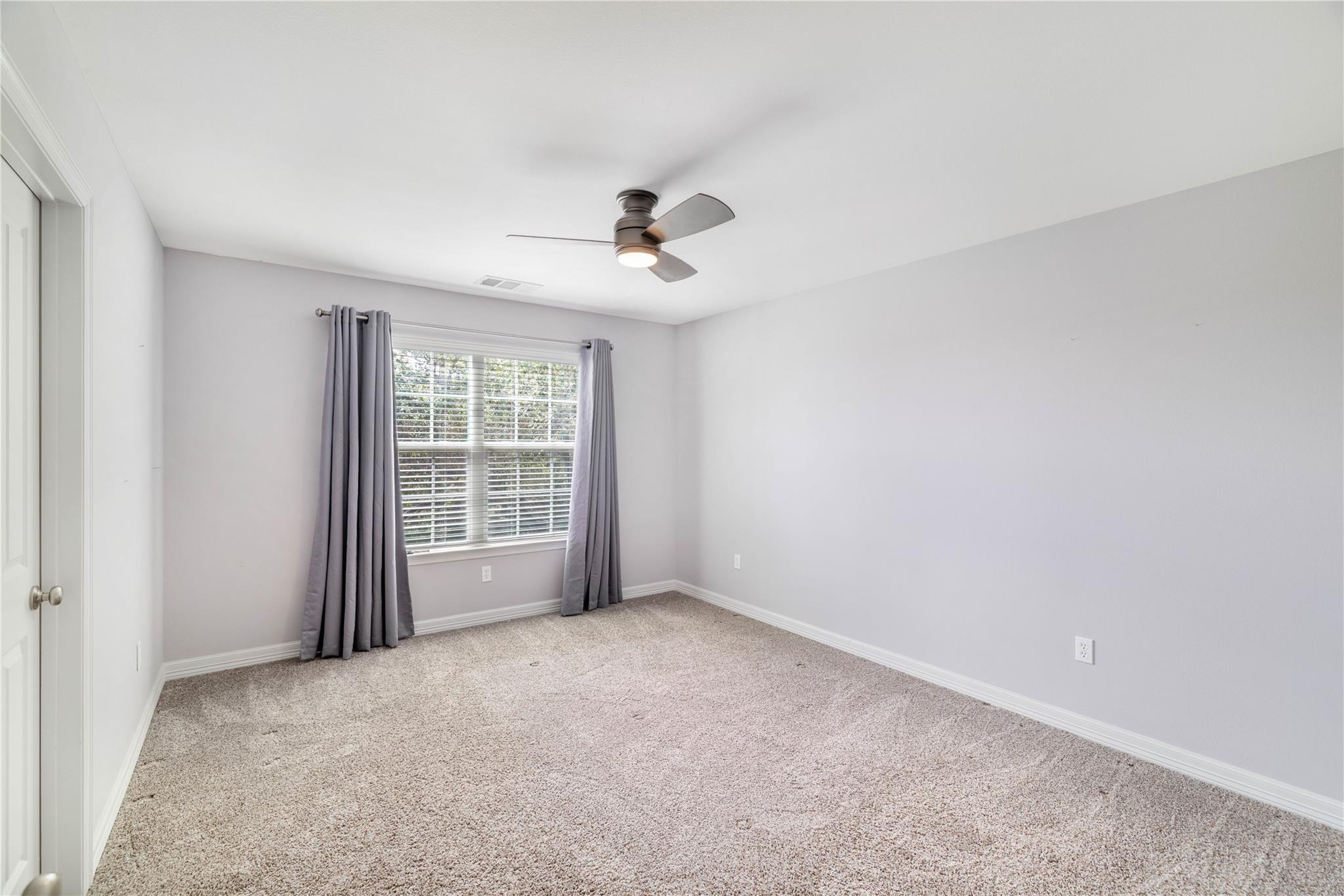 111 Kathleen Ave, La Grange, TX 78945