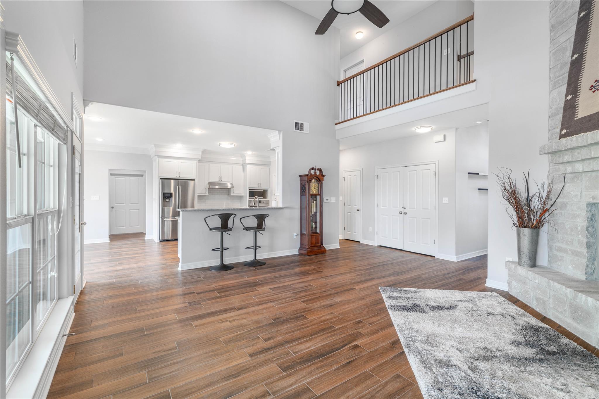 111 Kathleen Ave, La Grange, TX 78945