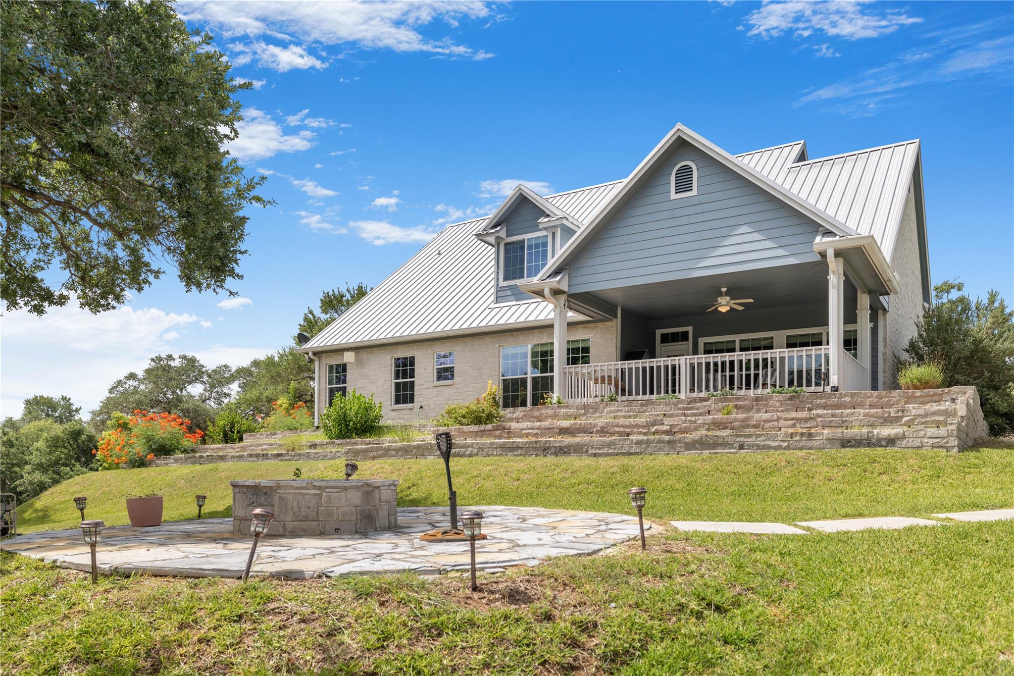 111 Kathleen Ave, La Grange, TX 78945