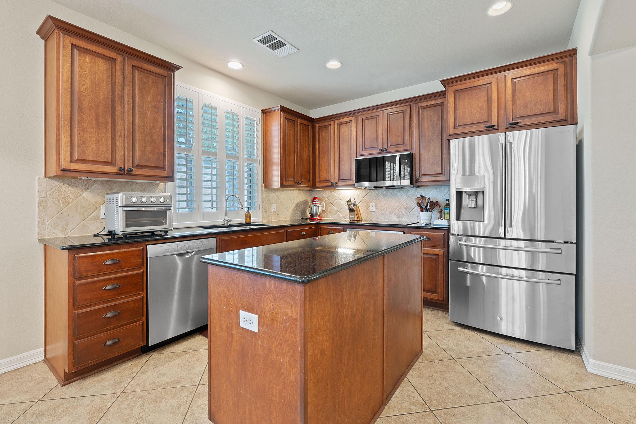 2634 Plantation Dr, Round Rock, TX 78681