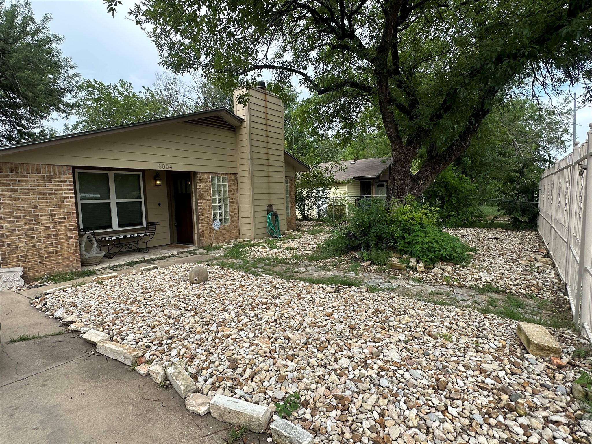 6004 Palm Cir, Austin, TX 78741
