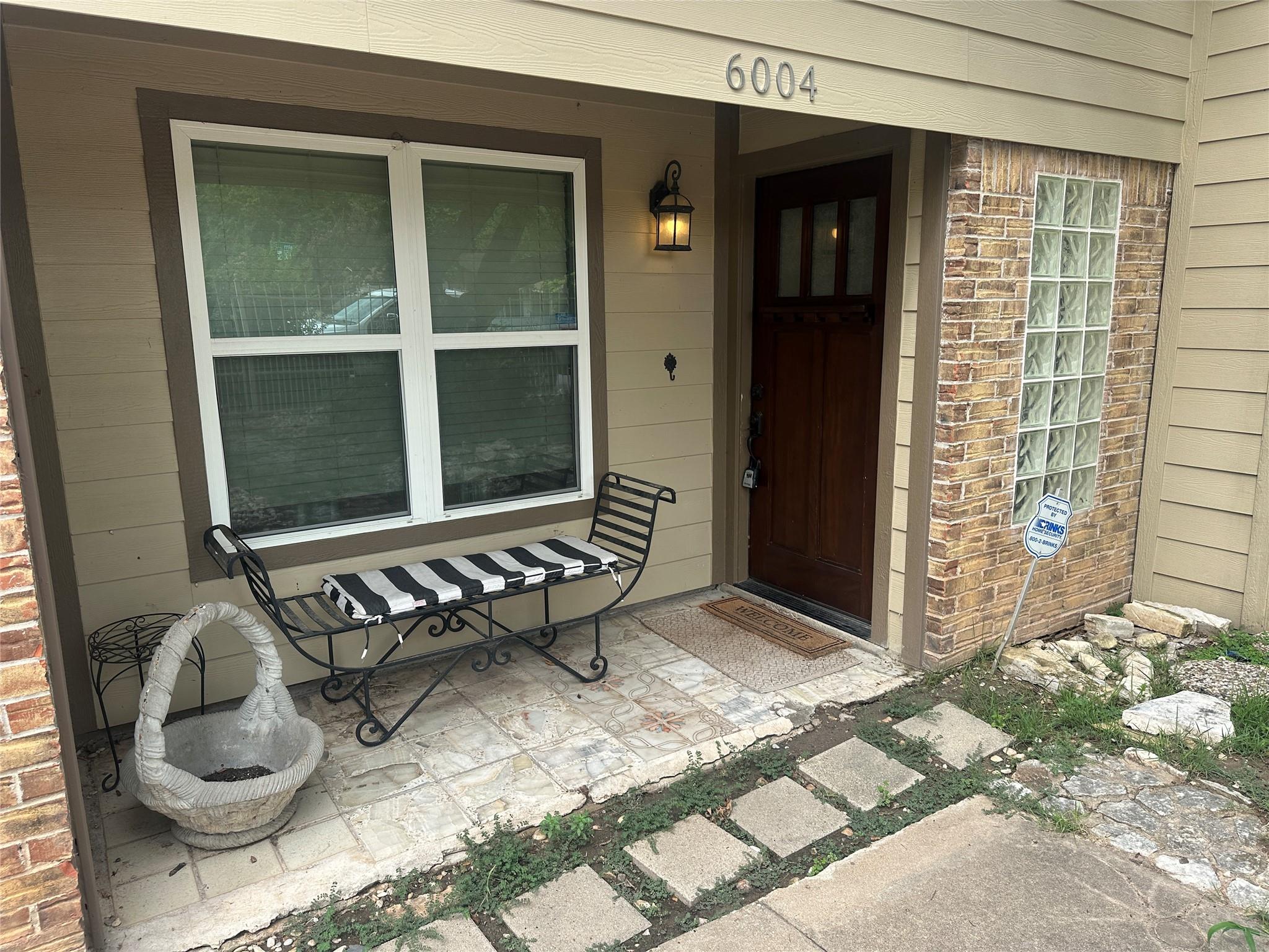 6004 Palm Cir, Austin, TX 78741
