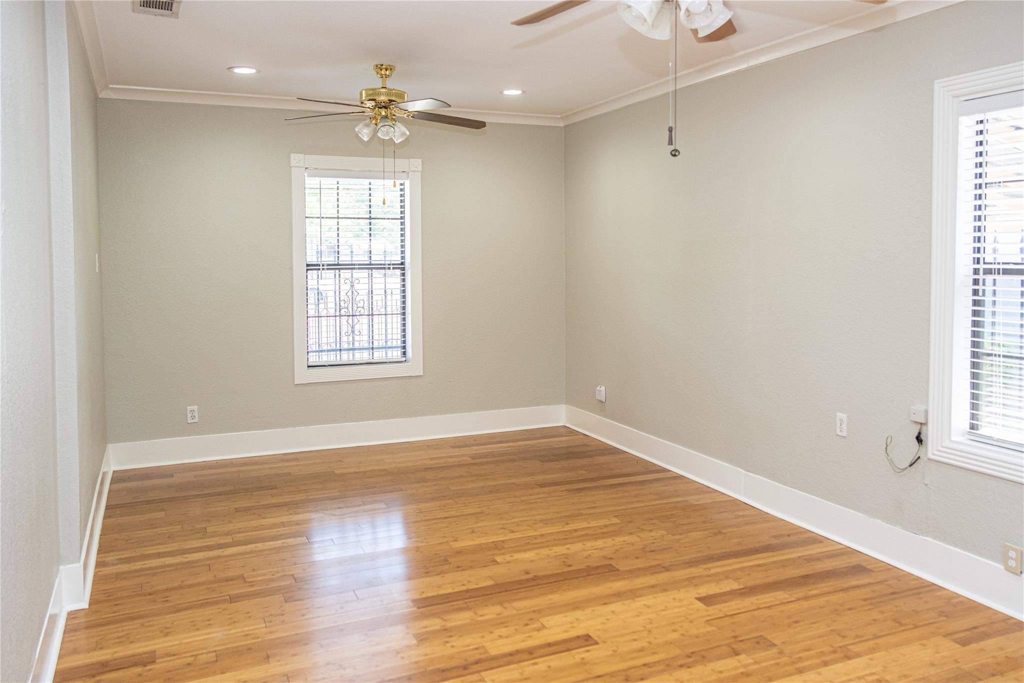 2607 E Cesar Chavez St E, Austin, TX 78702