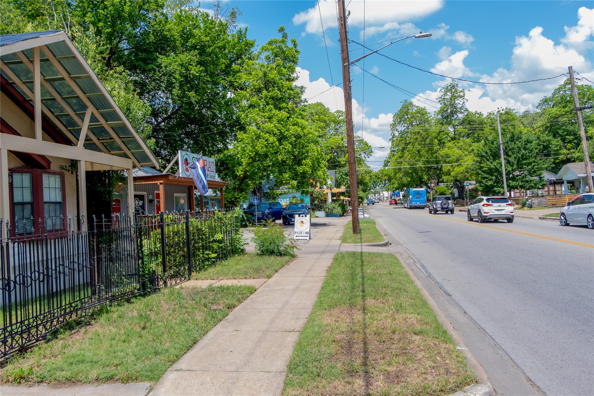 2607 E Cesar Chavez St E, Austin, TX 78702