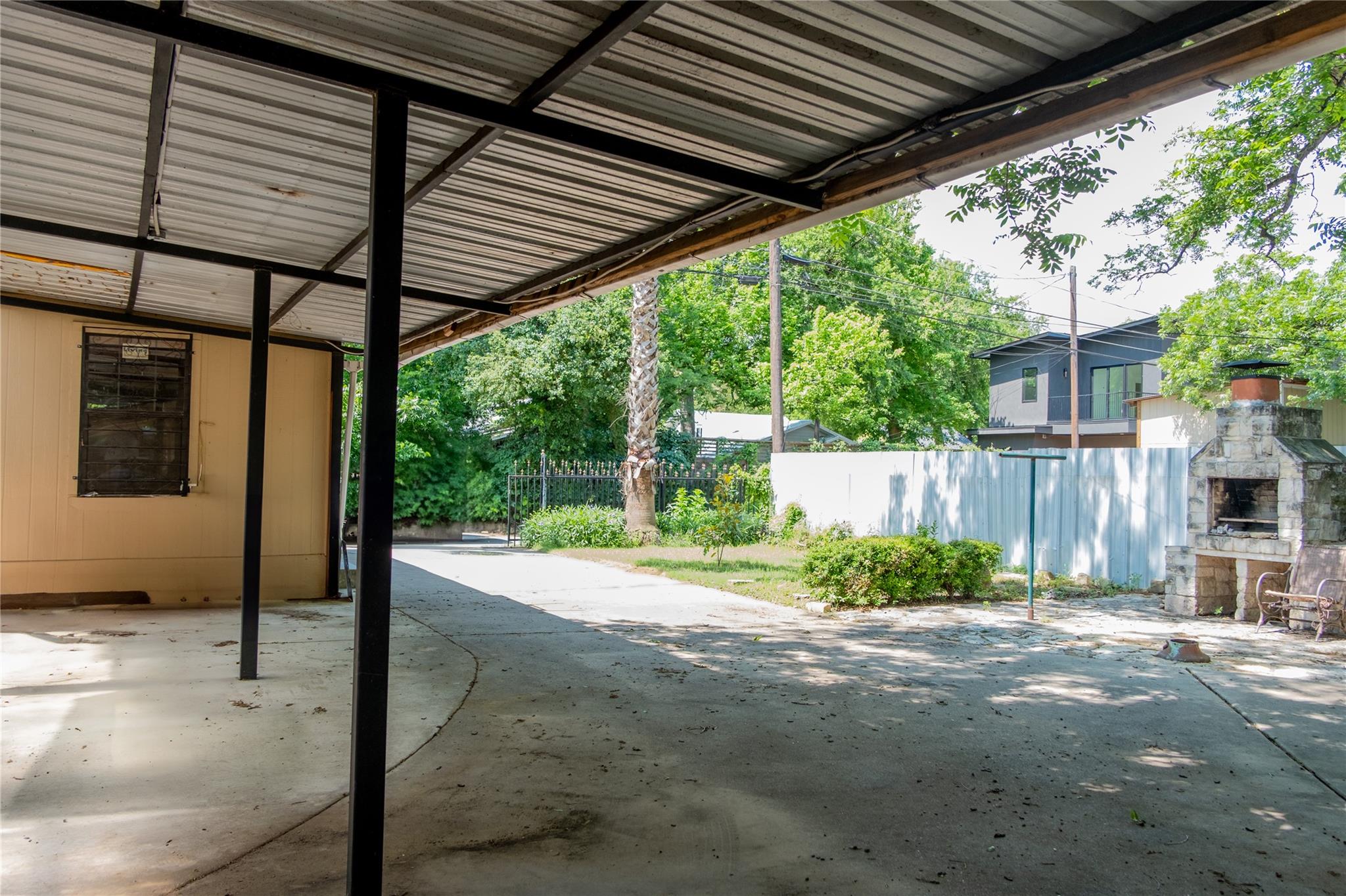 2607 E Cesar Chavez St E, Austin, TX 78702