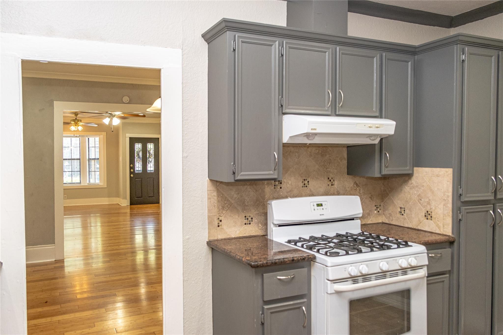 2607 E Cesar Chavez St E, Austin, TX 78702