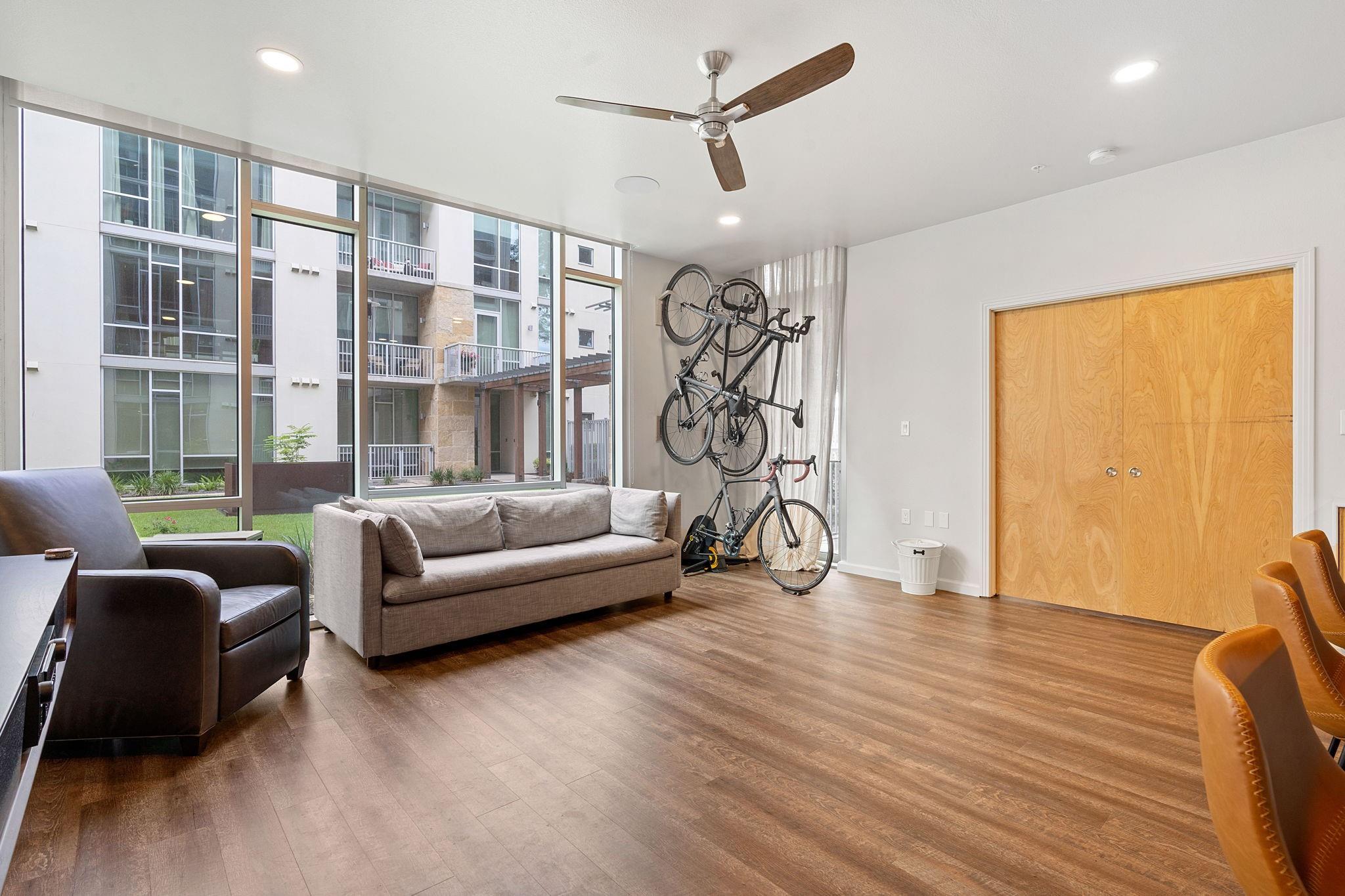 1600 Barton Springs Rd # 2102, Austin, TX 78704