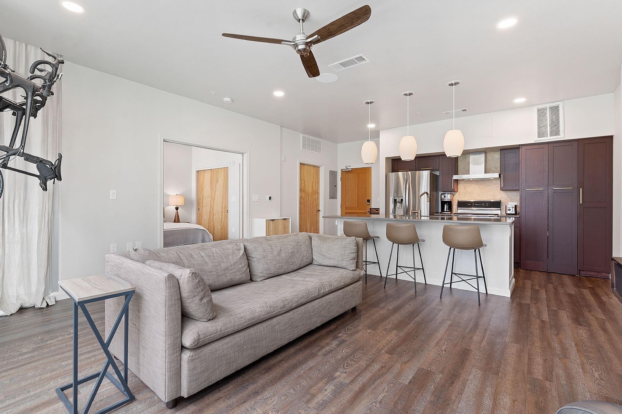 1600 Barton Springs Rd # 2102, Austin, TX 78704