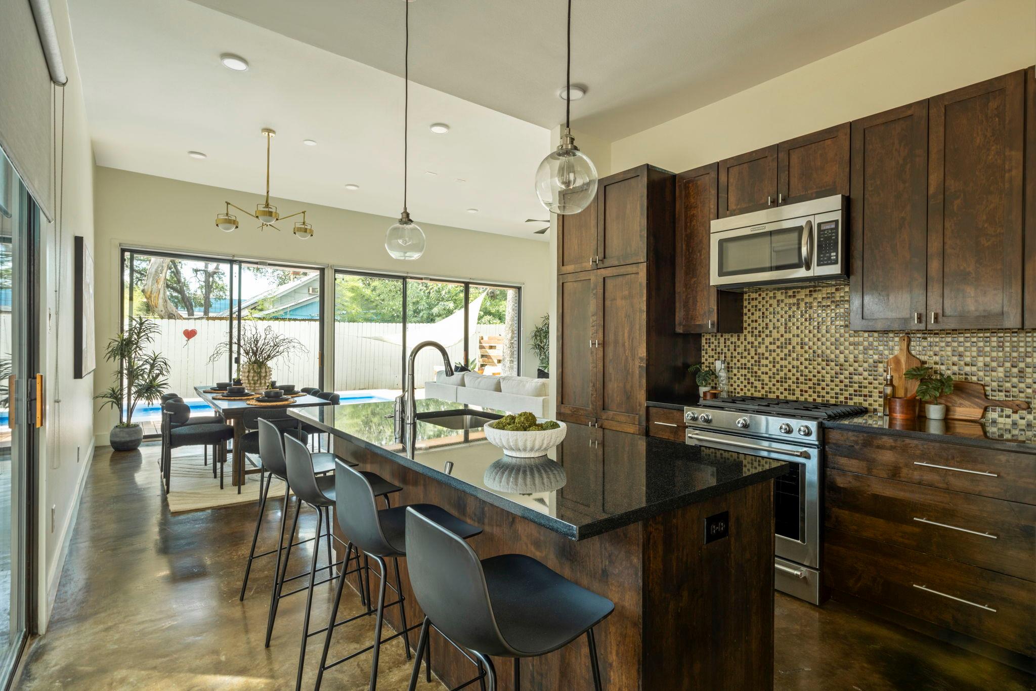 2017 Kinney Ave # B, Austin, TX 78704