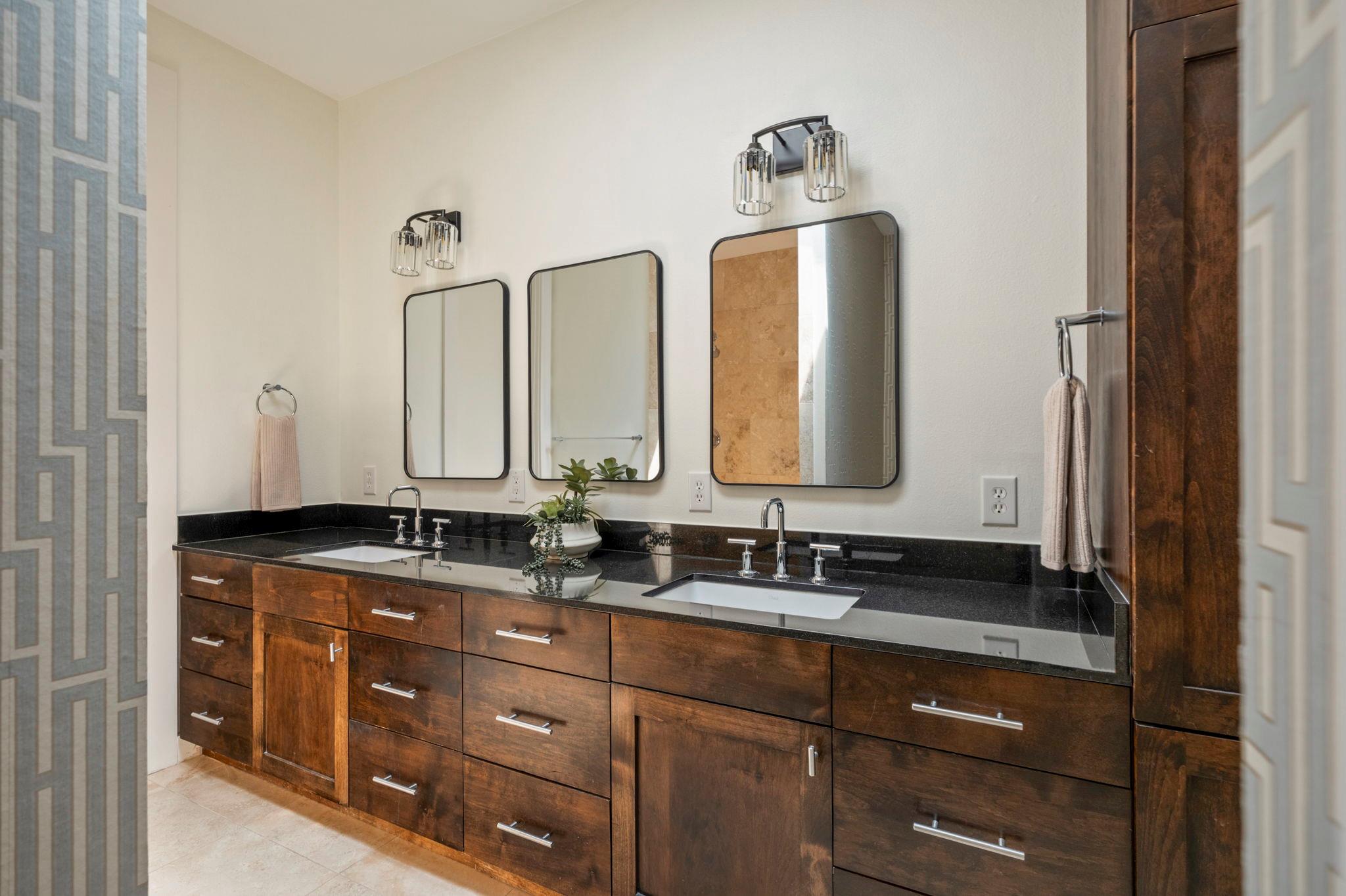 2017 Kinney Ave # B, Austin, TX 78704