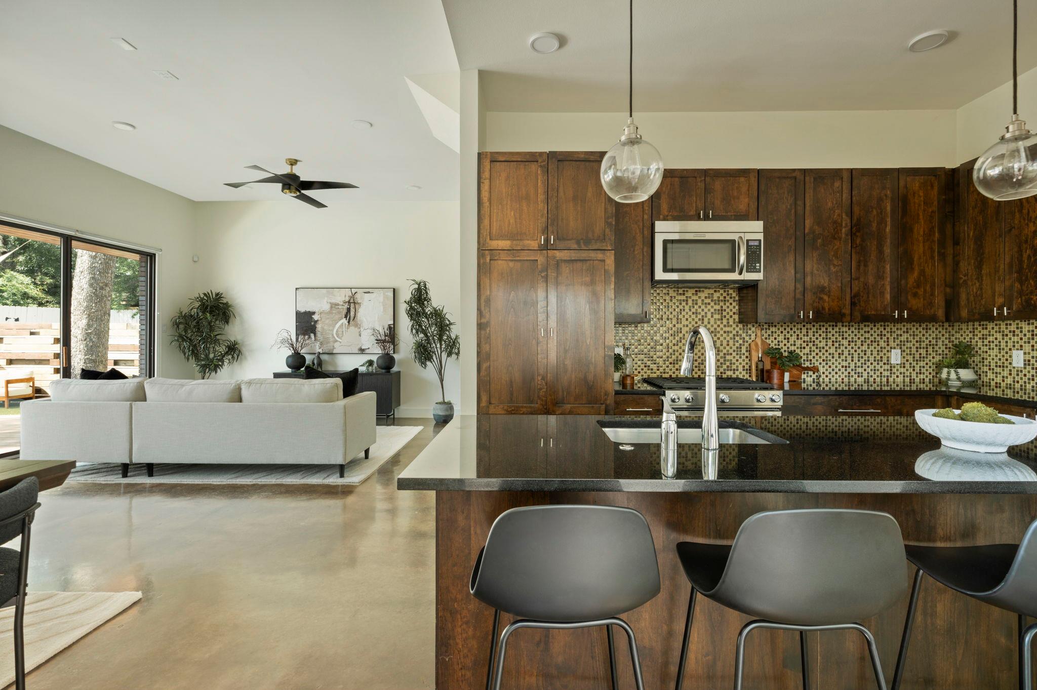 2017 Kinney Ave # B, Austin, TX 78704