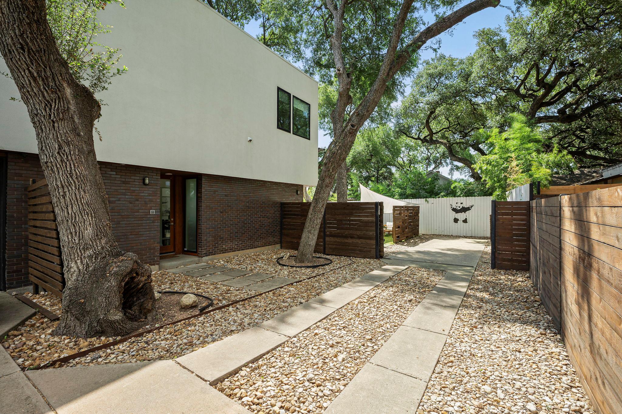 2017 Kinney Ave # B, Austin, TX 78704