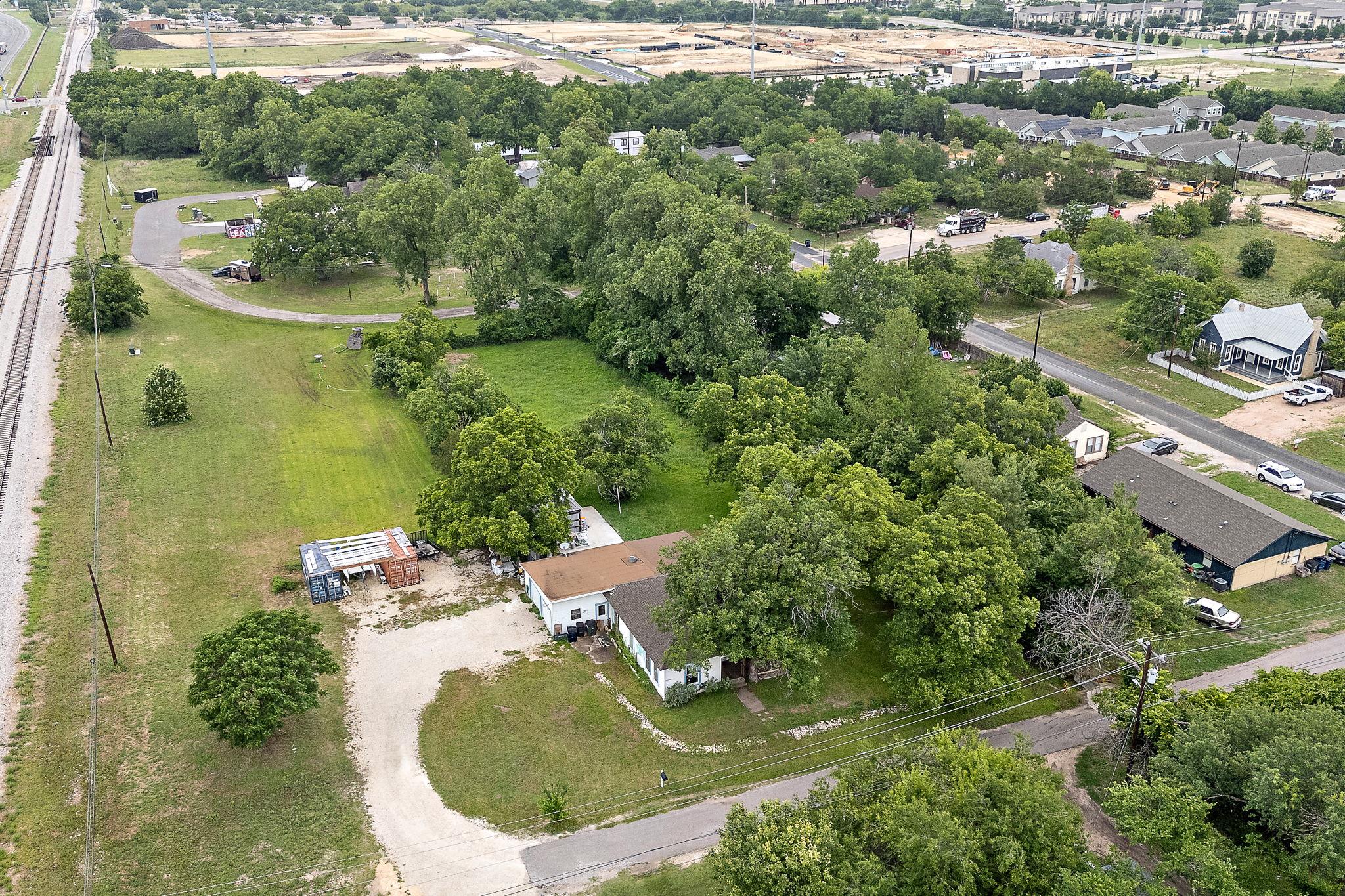 103 E Willis St, Leander, TX 78641