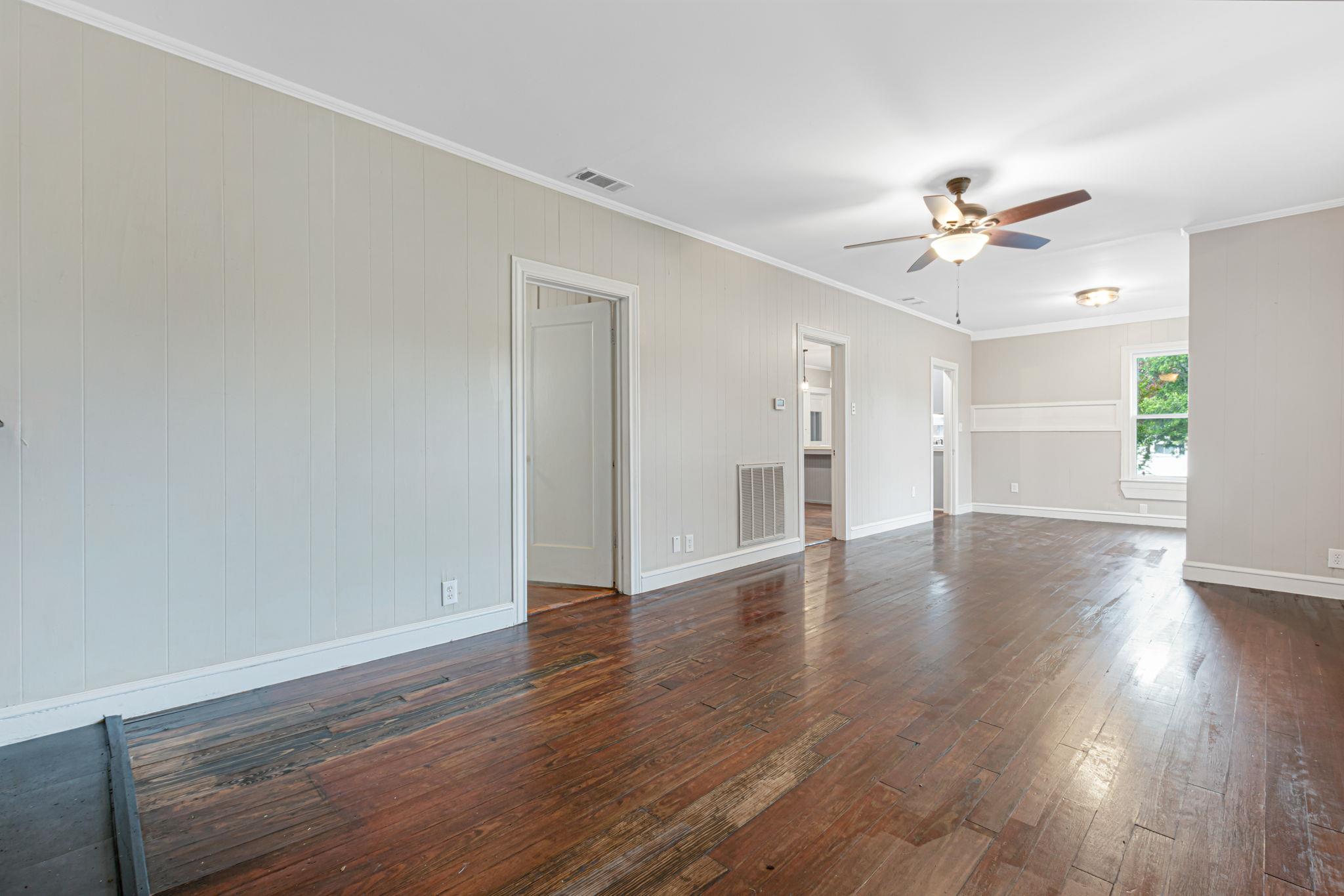 1414 E 4th St, Lampasas, TX 76550