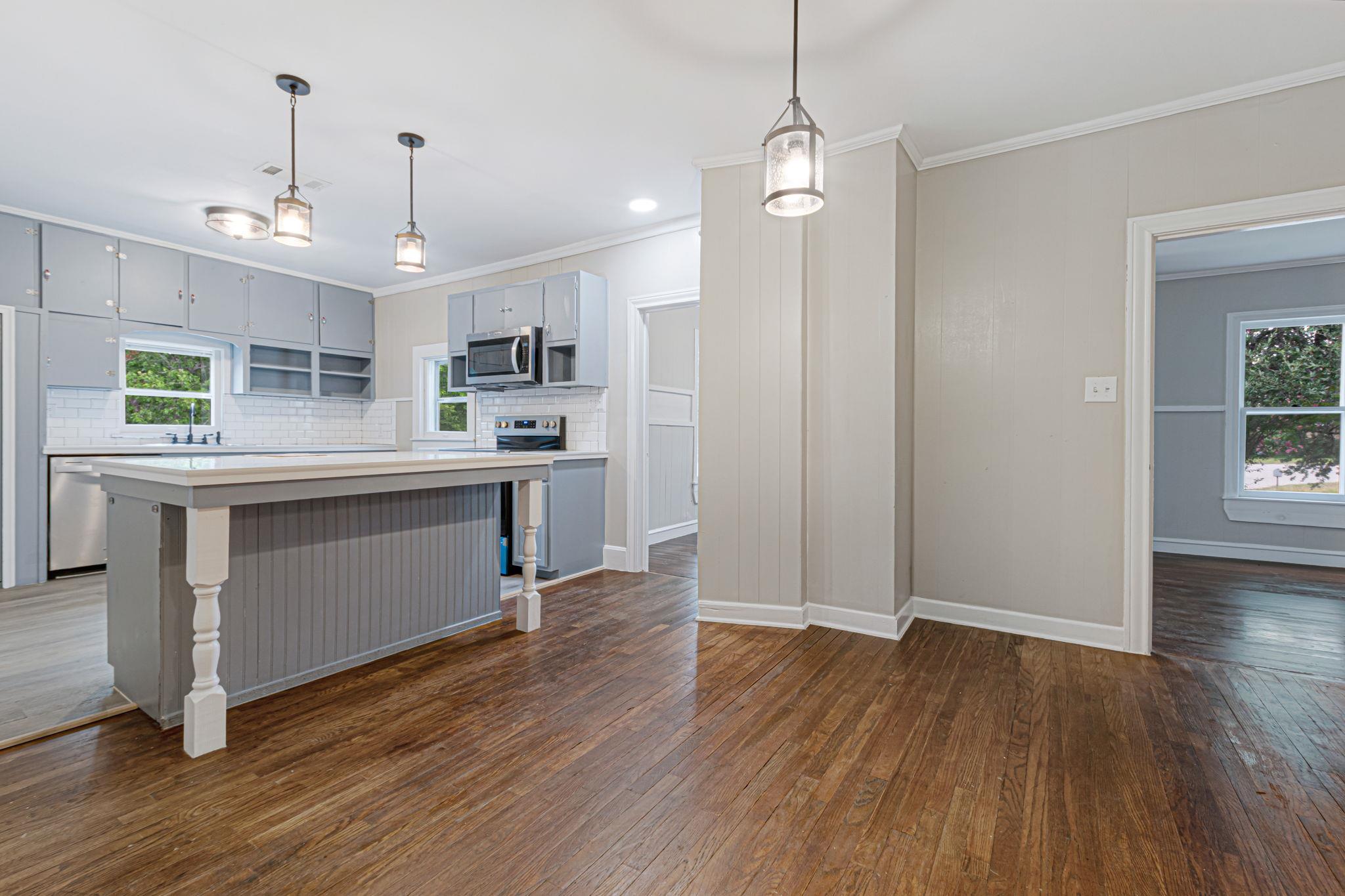 1414 E 4th St, Lampasas, TX 76550