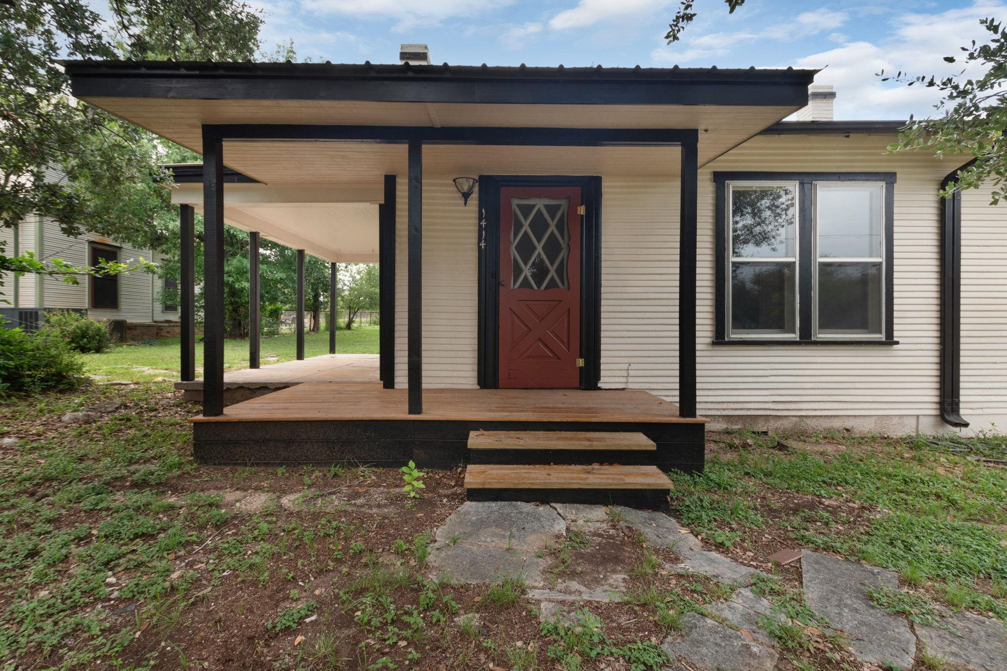 1414 E 4th St, Lampasas, TX 76550