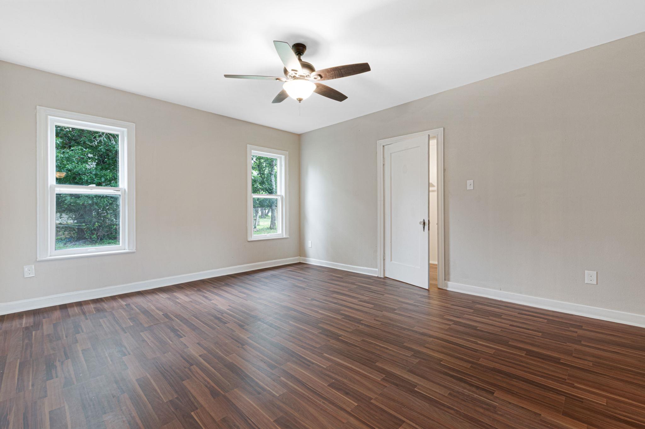 1414 E 4th St, Lampasas, TX 76550