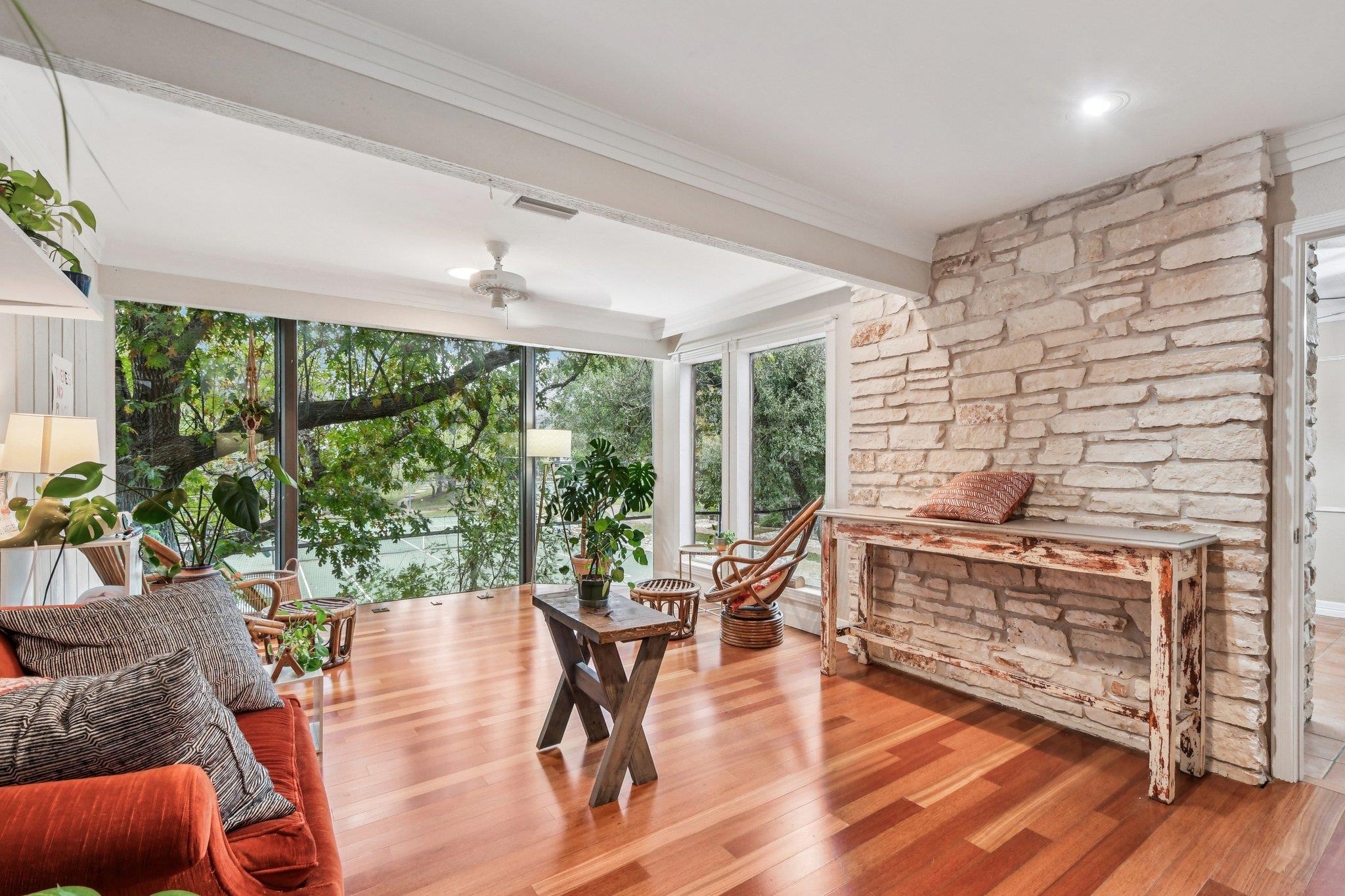 138 World Of Tennis Sq, Lakeway, TX 78738