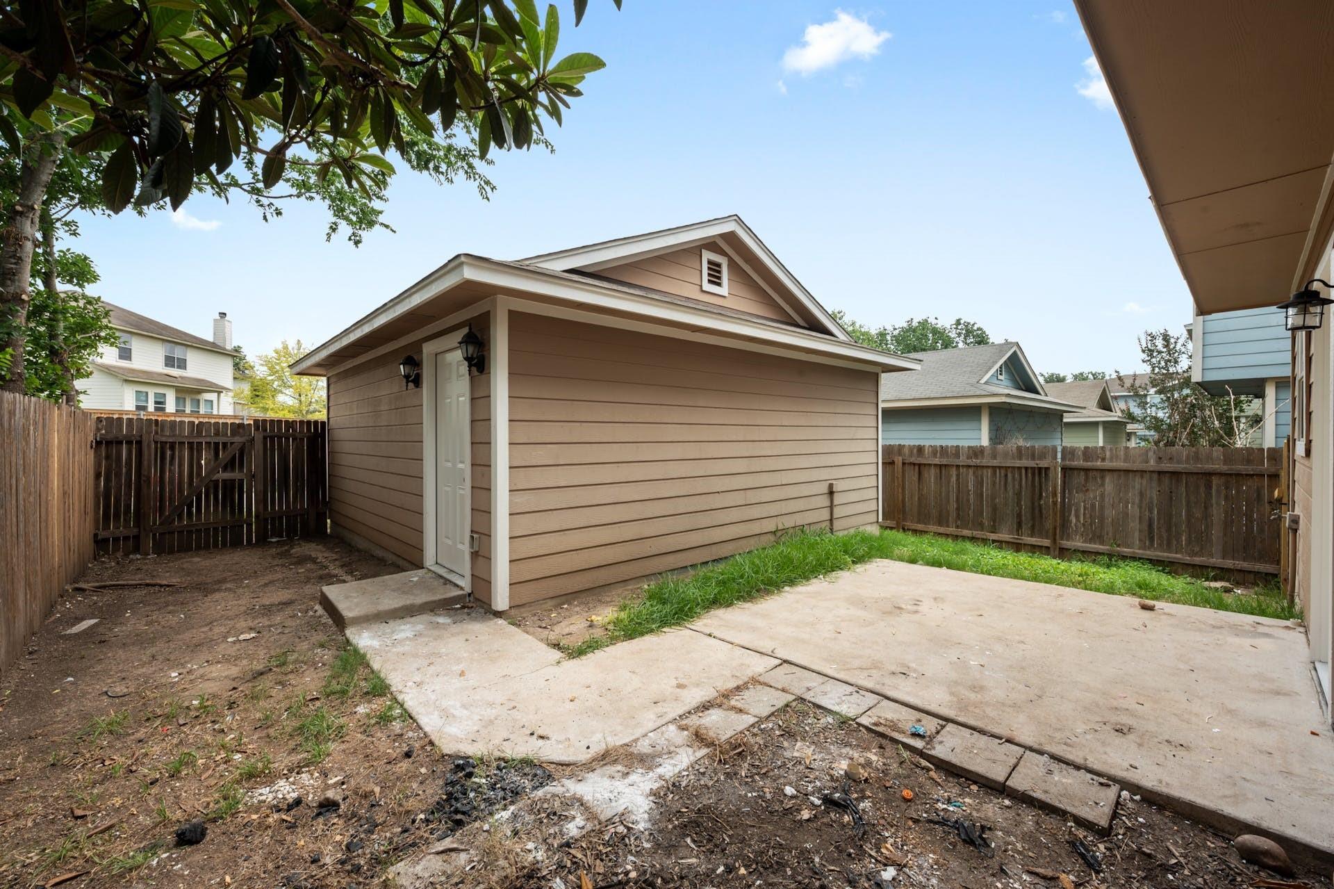 2304 Melissa Oaks Ln, Austin, TX 78744