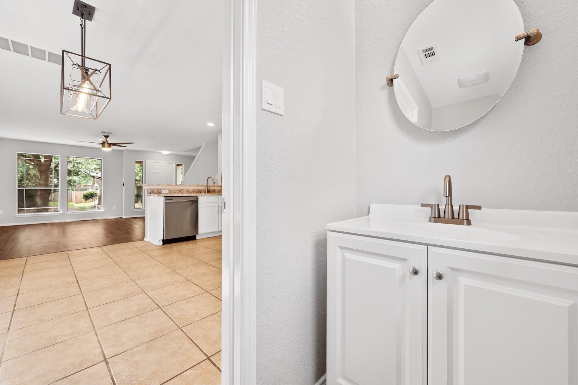 2304 Melissa Oaks Ln, Austin, TX 78744
