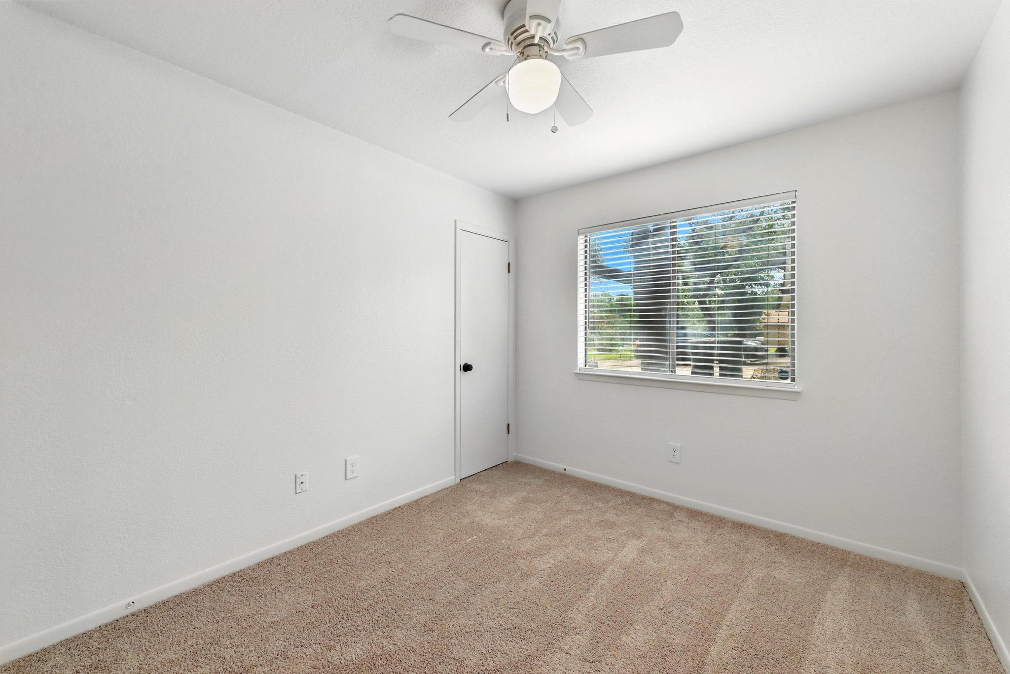 1010 Serenada Dr, Georgetown, TX 78628