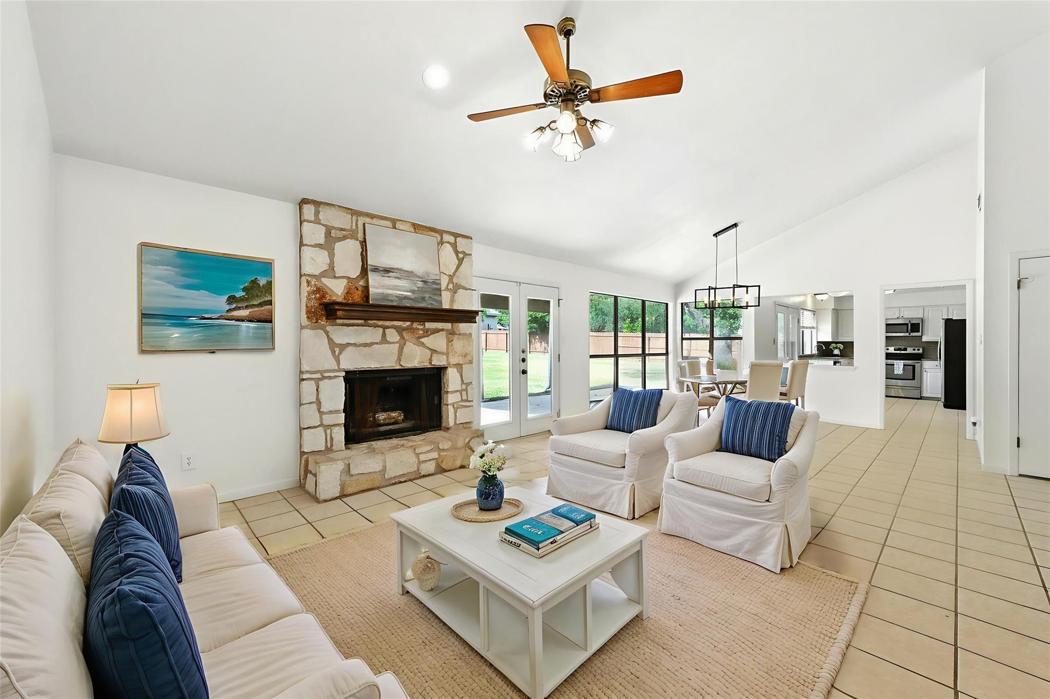 1010 Serenada Dr, Georgetown, TX 78628