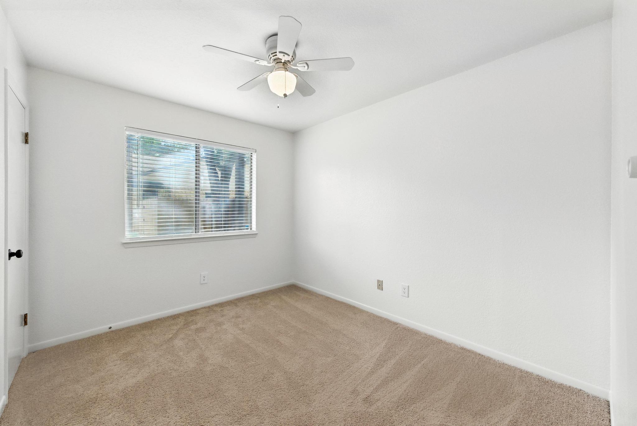 1010 Serenada Dr, Georgetown, TX 78628