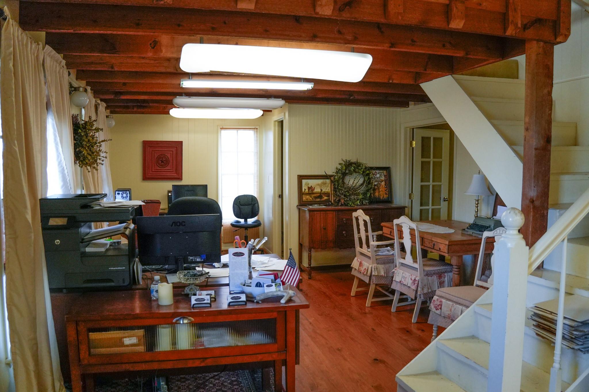 1400 Fm 609 Rd, Flatonia, TX 78941