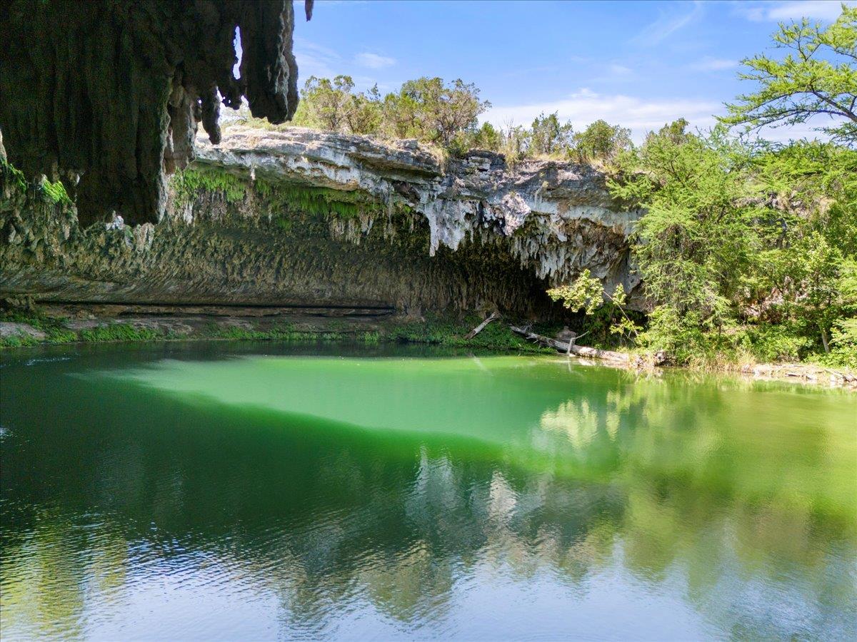 Dripping Springs,  TX 78620