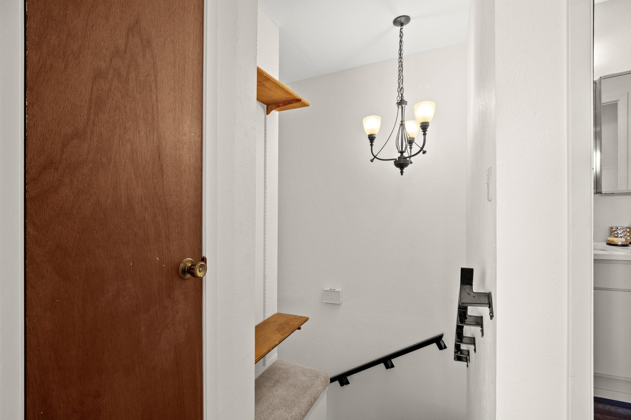 901 Silver Quail Ln, Austin, TX 78758