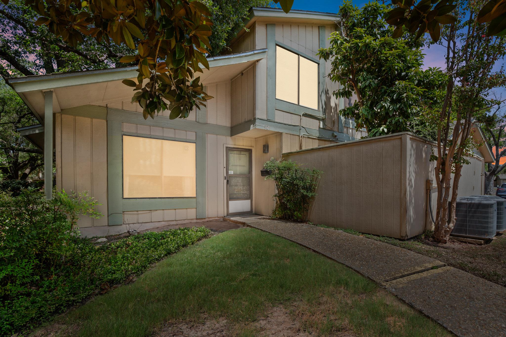 901 Silver Quail Ln, Austin, TX 78758