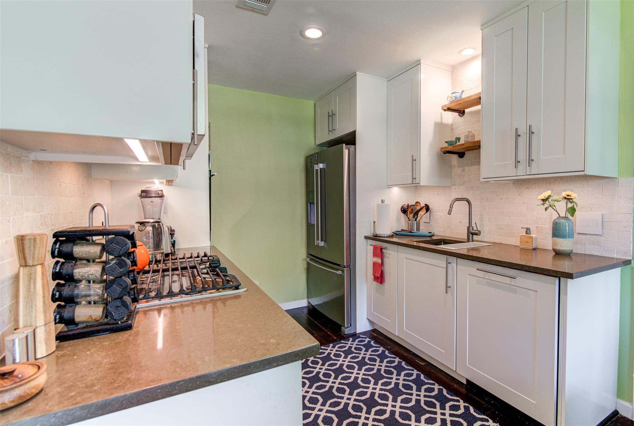 807 Hill Wood Dr, Austin, TX 78745