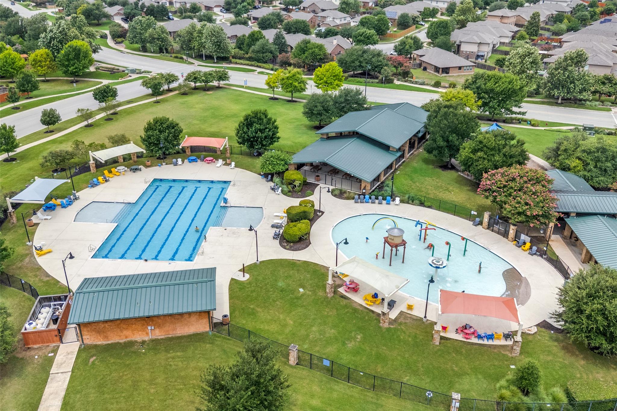 323 Natchez Dr, Buda, TX 78610