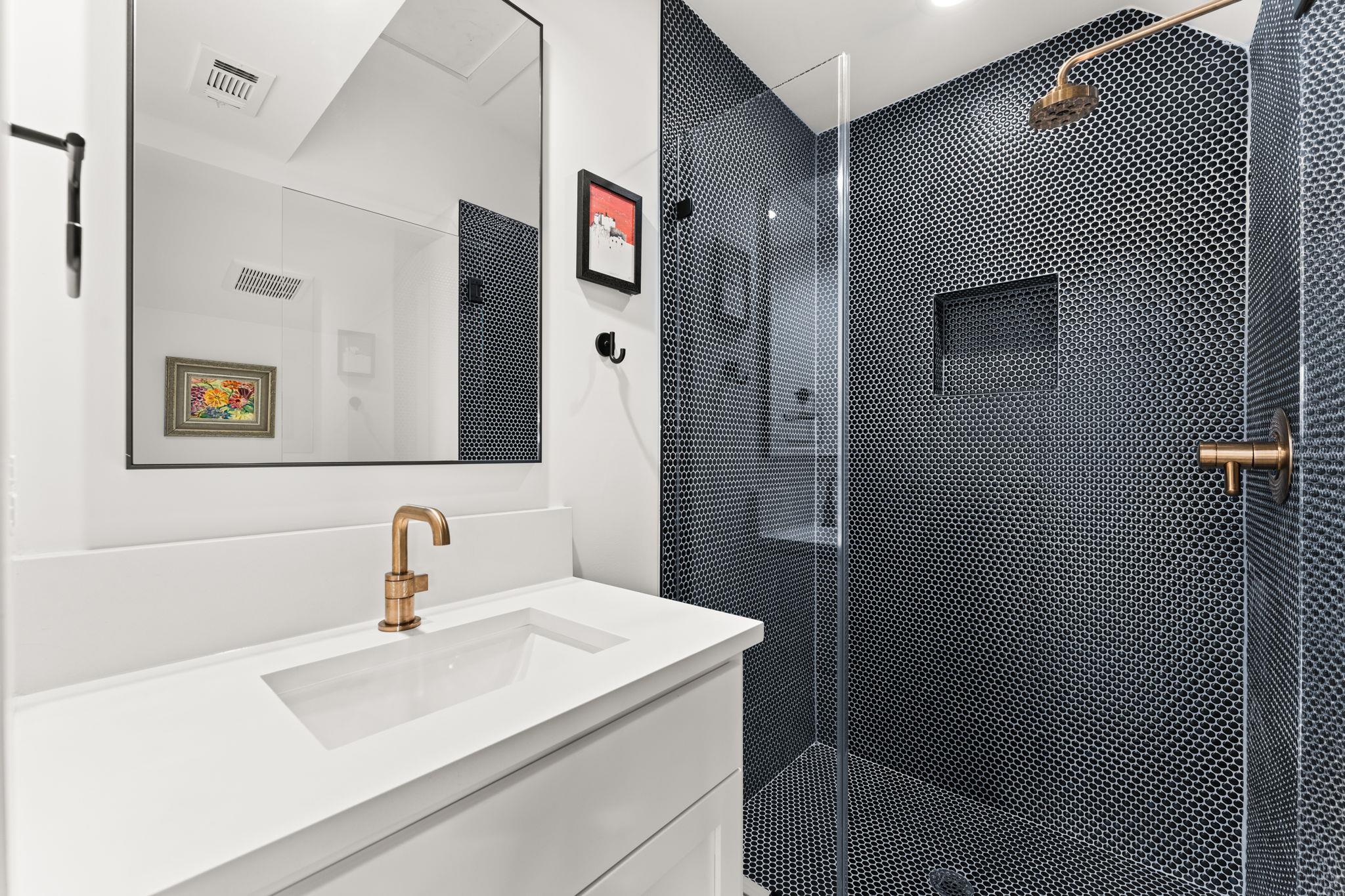 606 Augusta Ave # 1, Austin, TX 78703