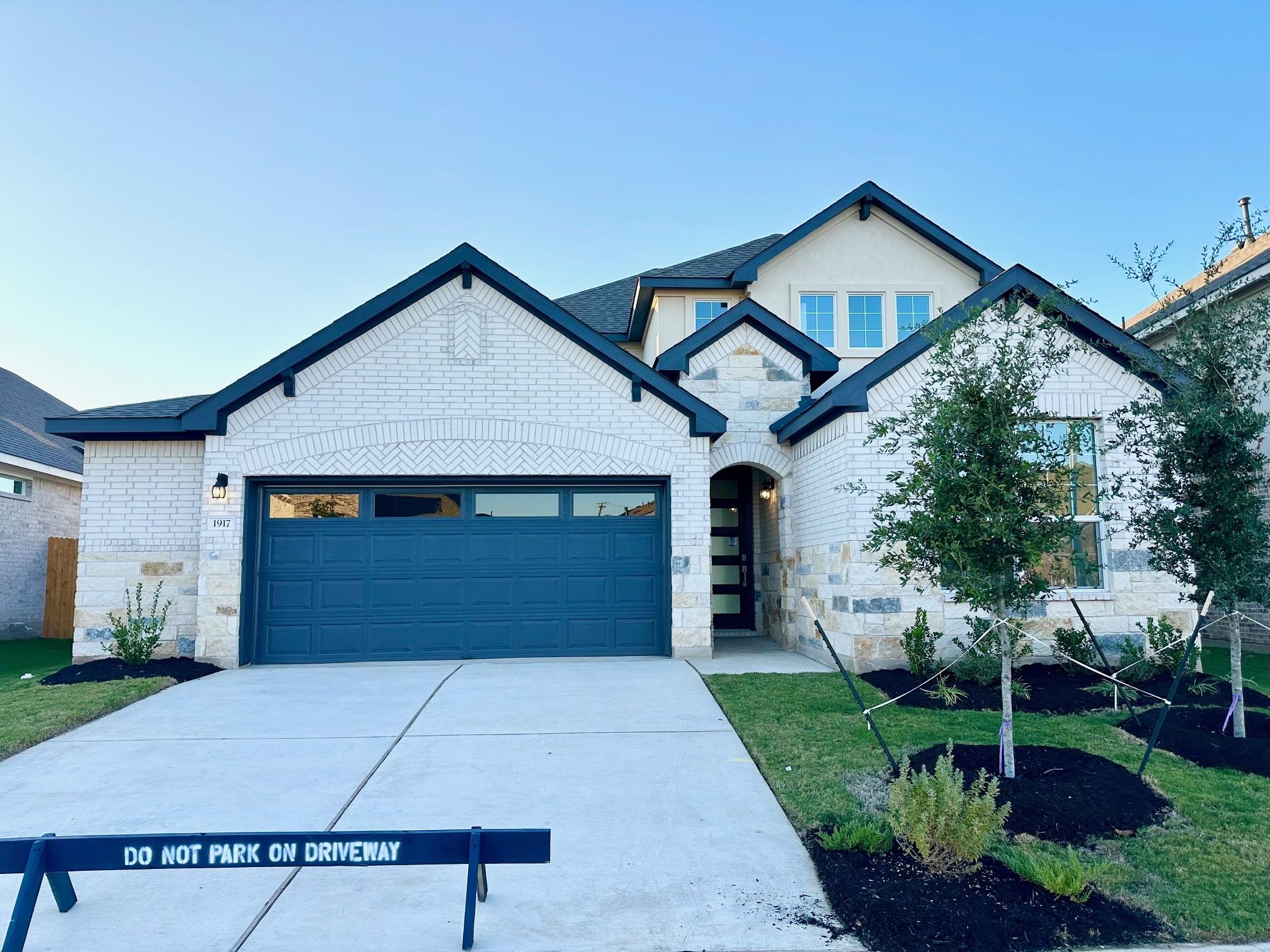 1917 Crooked Creek St, Leander, TX 78641