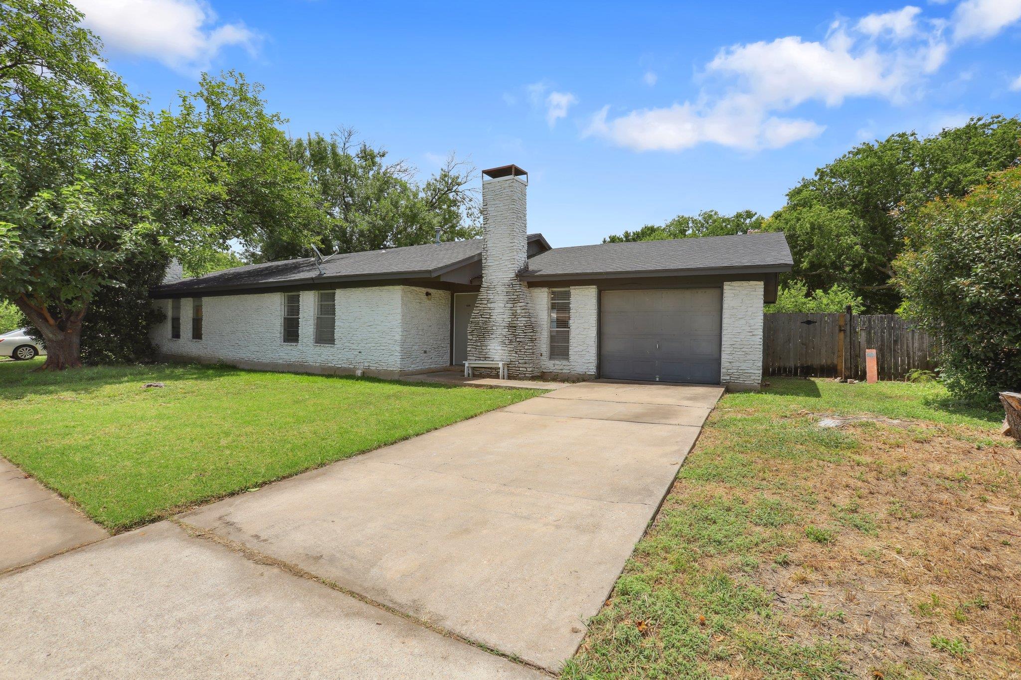 1811 Mearns Meadow Blvd # B, Austin, TX 78758