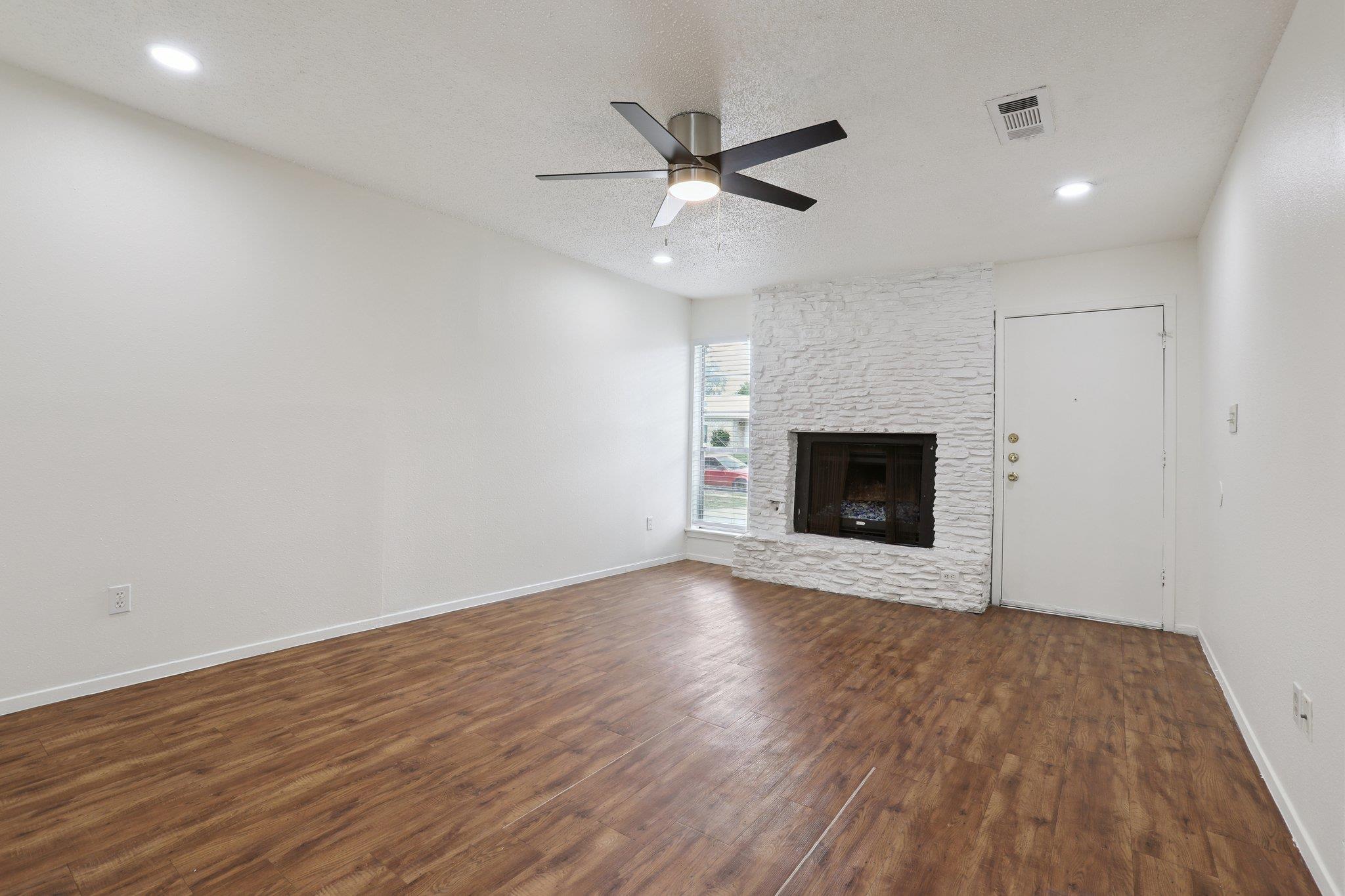 1811 Mearns Meadow Blvd # B, Austin, TX 78758