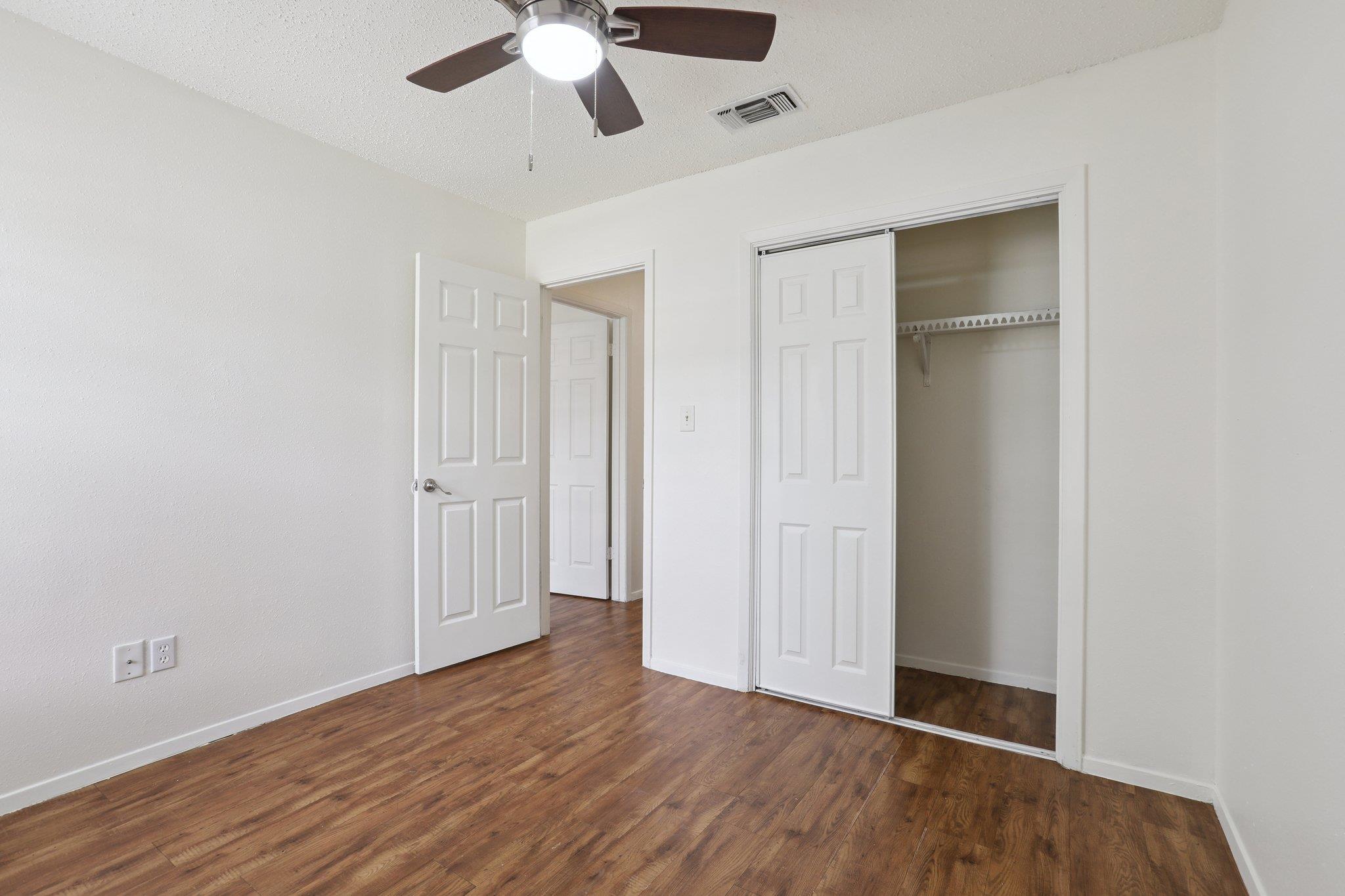 1811 Mearns Meadow Blvd # B, Austin, TX 78758
