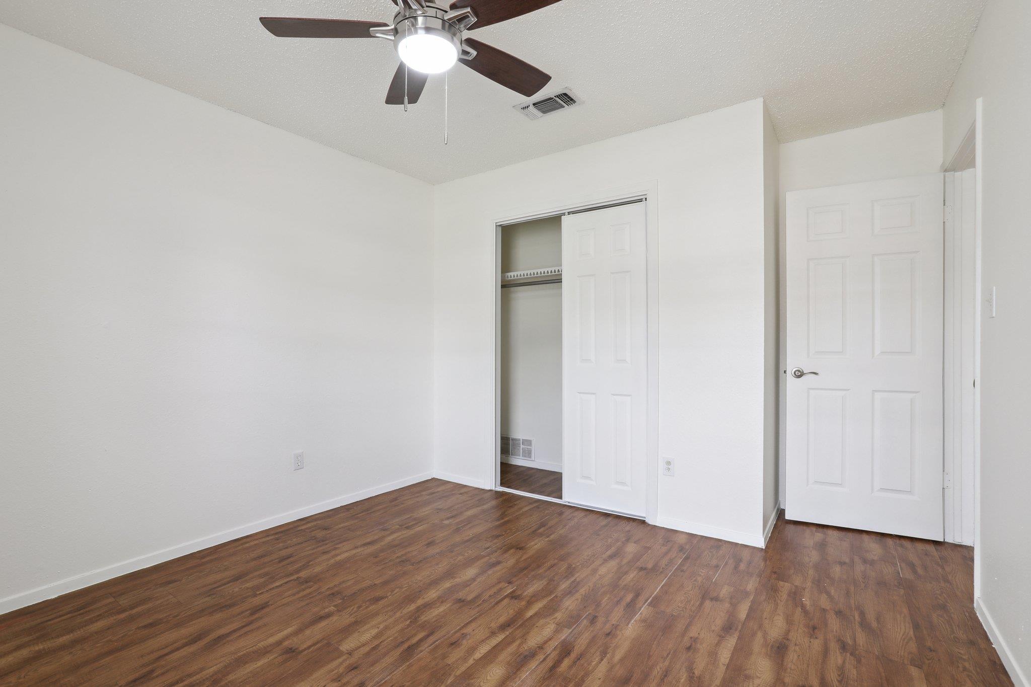 1811 Mearns Meadow Blvd # B, Austin, TX 78758