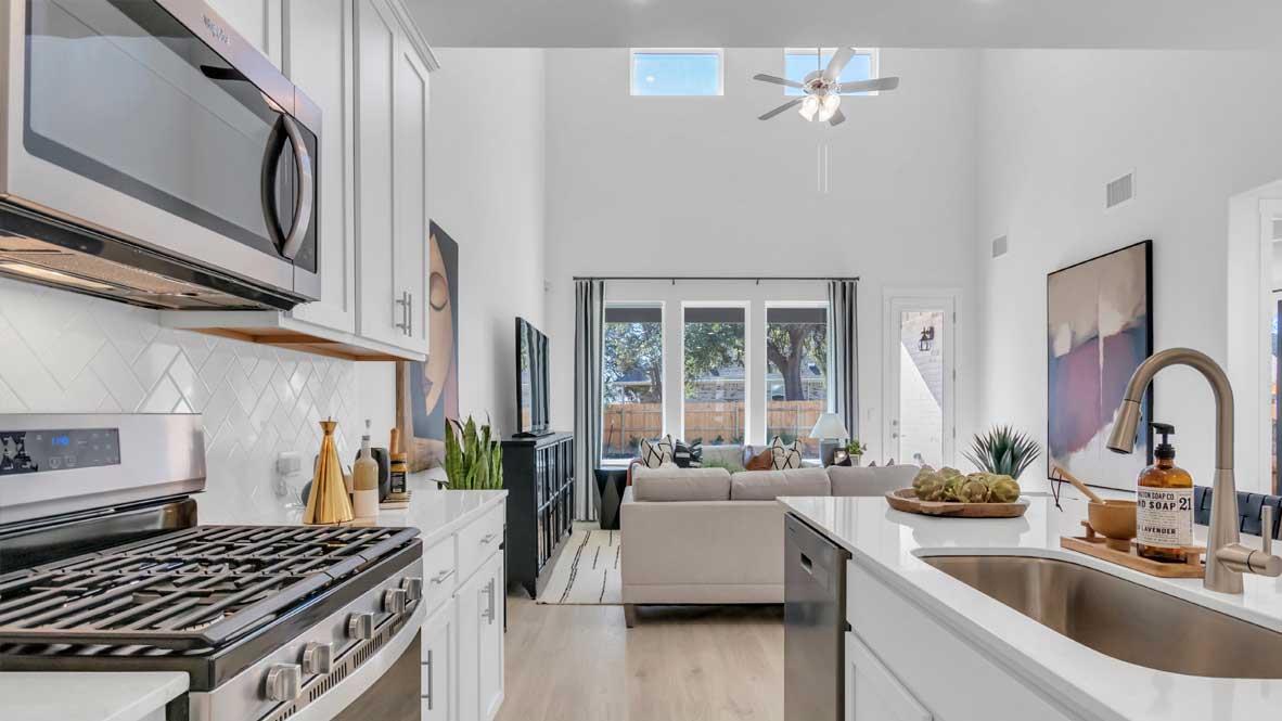 1932 Crooked Creek St, Leander, TX 78641