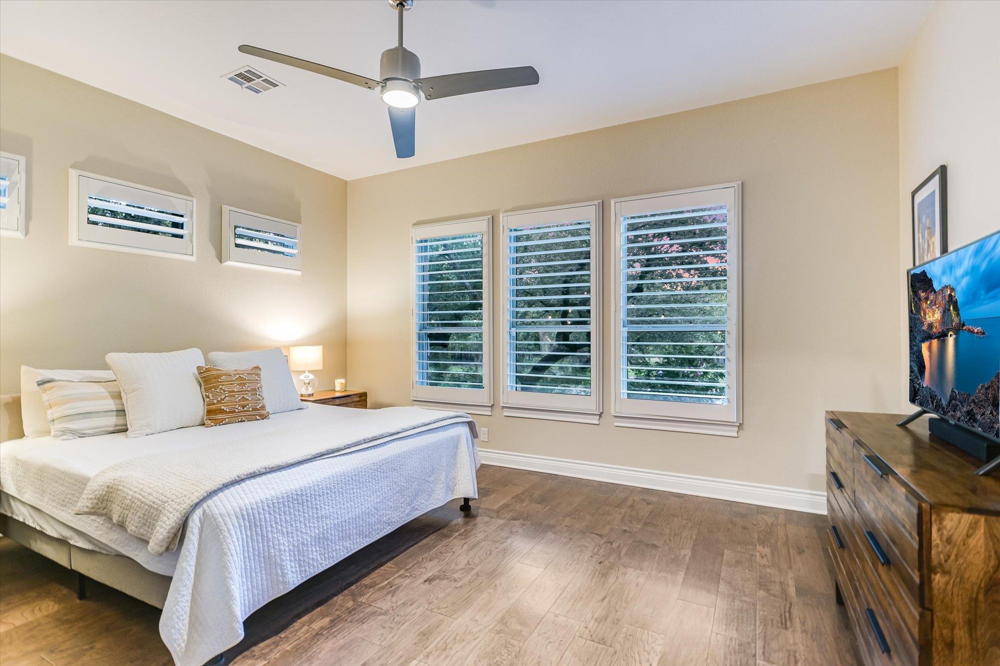 465 Lloyd Ln, Dripping Springs, TX 78620