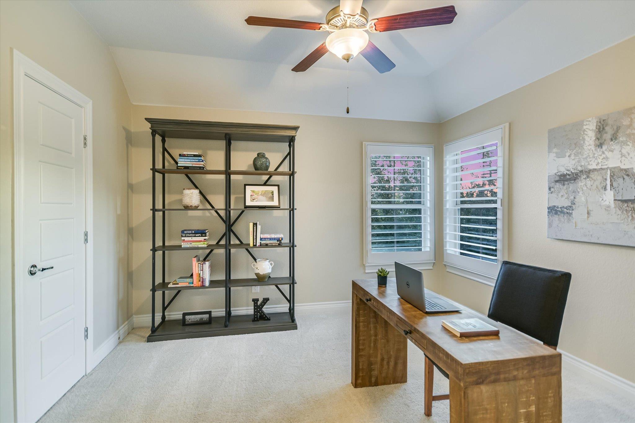 465 Lloyd Ln, Dripping Springs, TX 78620