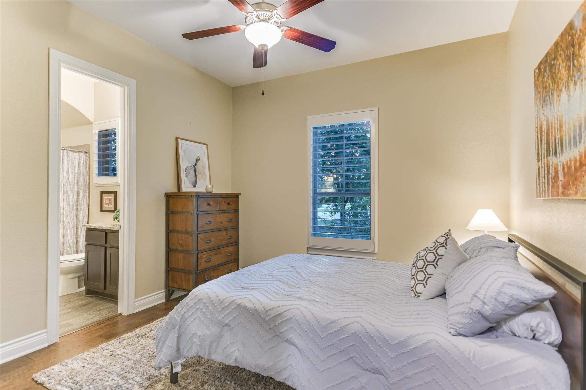 465 Lloyd Ln, Dripping Springs, TX 78620