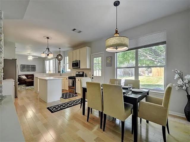 2209 Boneset Trl, Round Rock, TX 78664